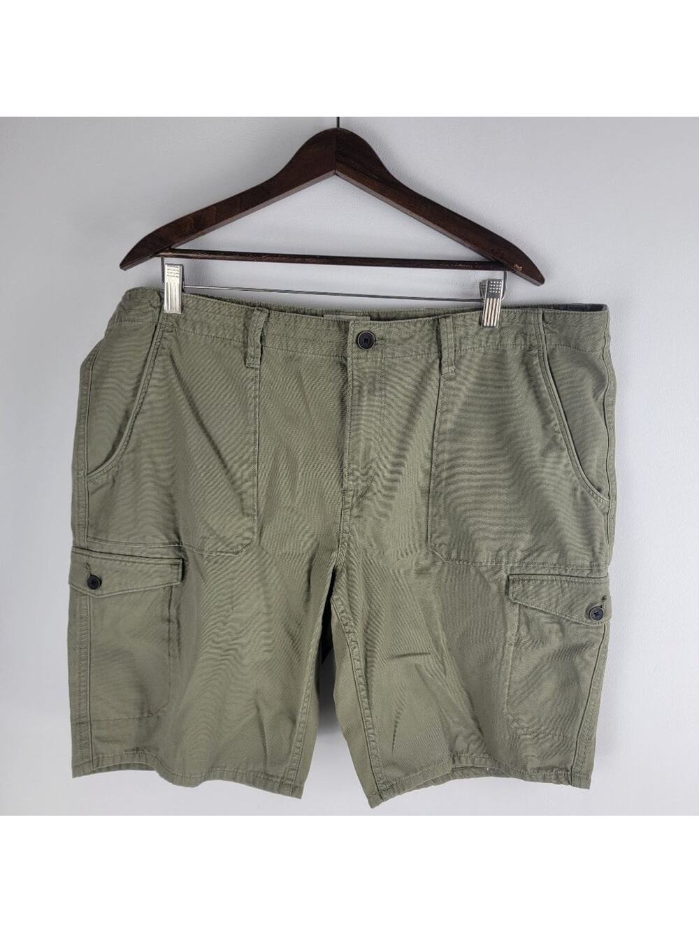 Timberland Green Cargo Shorts Zip Up Buttons Logo Zip Button Size 40